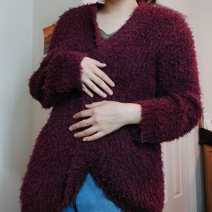 Kensie fluffy maroon sweater
